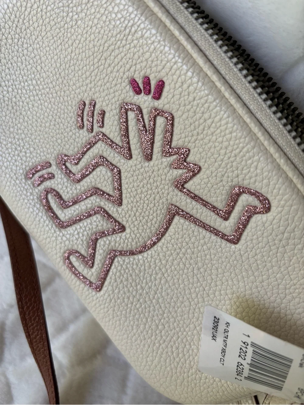 Coach x Keith Haring Sadie Crossbody Clutch Pink Glitter Dancing Man 28684